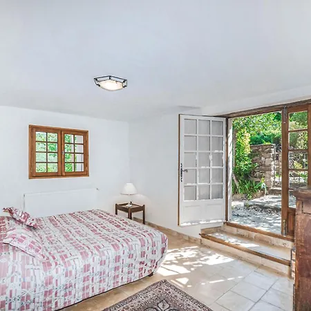 3 Bedroom Cozy In