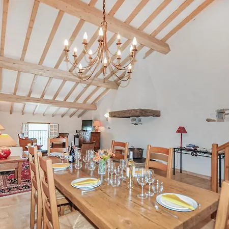 3 Bedroom Cozy In *